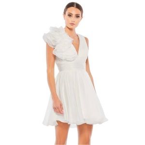 NWOT Mac Duggal Ruffle Shoulder Corsage Detail Shirred Skater Dress